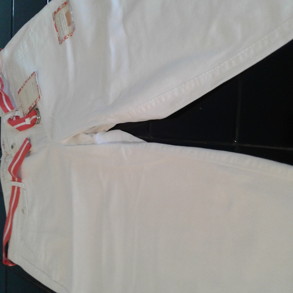Dockers capri